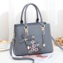 New Style Fashion Woman's Handbag High Capacity Embroider One Shoulder Bag Soft Leather Simple Middle Age Borsa Mother's Bag