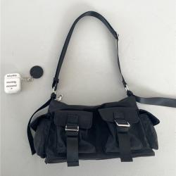 New product With multiple outer pockets Shoulder bags for women fashion luxury Women hand bags Nylon handbags