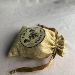 Custom Logo Embroidery Jute Hessian Burlap Gift Drawstring Bag Soft Beige Jute Coffee Tea Packaging Bag