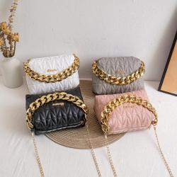 Cheap Lingge PU Leather Women's Chain Handbag 2023 Ladies Shoulder Bag Fashion Small Pillow Square Bag Wholesale