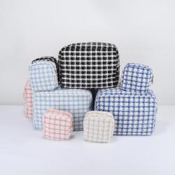 Trending Make Up Grocery Organizer Tweed Fabric Checked Cosmetic Zipper Bags Durable Plaid Travel Makeup Purse Cosmetic Bag