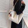 Bolsos Para Mujeres Large Capacity Handbag Simple Silk Scarf Single Shoulder Bag Wholesale Pu Pure Color Tote Bag