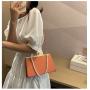 Wholesale Summer Bags Women Handbags Ladies Fashion Pearl Handheld Women Hand Bags Metal Buckle Opening Handbags