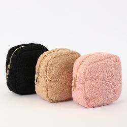 RTS stock S&M&L&XL  New plush Fluffy  bag ladies towel sherpa makeup bag large capacity cosmetic bag