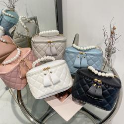 2022 New Fresh And Sweet Pearl Portable Embroidered Chain Bucket Bag Solid Color Rhombic Lattice Single Shoulder Messenger Bag