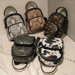 New Casual Fashion Snake Print Women's Backpack China Wholesale PU Ladies Bag Luxury Female Serpentine Bag for Ladies