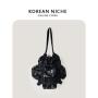 Wholesale Customized Stylish Ladies PU Material Drawstring Closure Handbag Sling Hand Bags Small Sling Bags for Womens