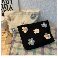 New Daisy Large Capacity Portable Cosmetic Bag Female Flower Dust Storage Bag Women Makeup Bag