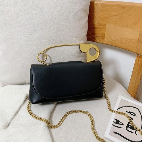 New Trend 2023 Women's Bag Fashion Solid Color Paperclip Handle Handbag Solid Color Pu Square Popular One Shoulder Messenger Bag
