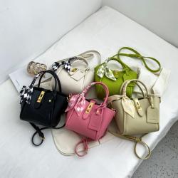 Silk scarf portable handbag factory bag wholesale quality handbags handbag factory bag wholesale Lychee pattern bucket bag
