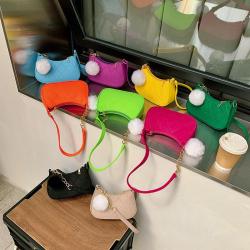 Minimalist chain underarm bag woman 2024 summer product new single shoulder bag small square bag