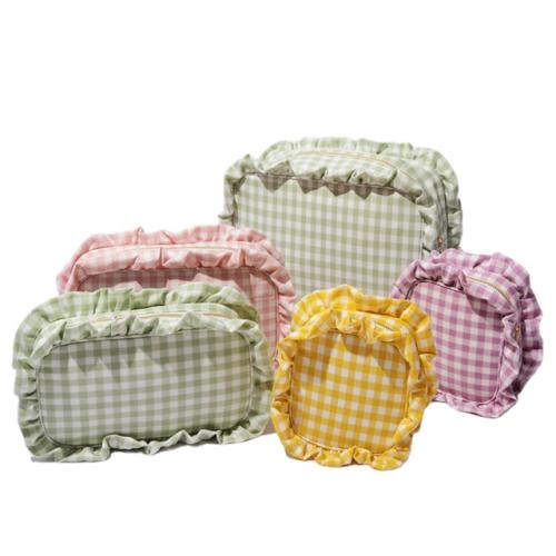 2022 New Design Multicolor Gingham Ruffle Cosmedtic Bags Nylon Pouch Women Fashion Plaid Travel Bag Plaid Makeup Bag