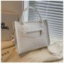 2023 New Fashion Women's Bag Wholesale Premium Autumn Versatile Shoulder Bag Retro Tote Bag