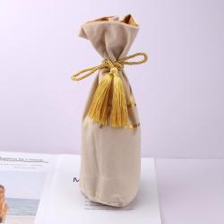 Custom Logo Printed Bottom Wine Packaging Velvet Pouch Luxury Velvet Satin Lining Gift Wine Bag With Tassels
