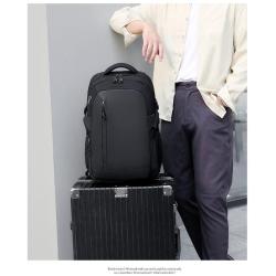 Large Capacity Unisex Nylon Backpack with Zipper Closure Breathable Waterproof Custom Logo Casual Laptop Backpack