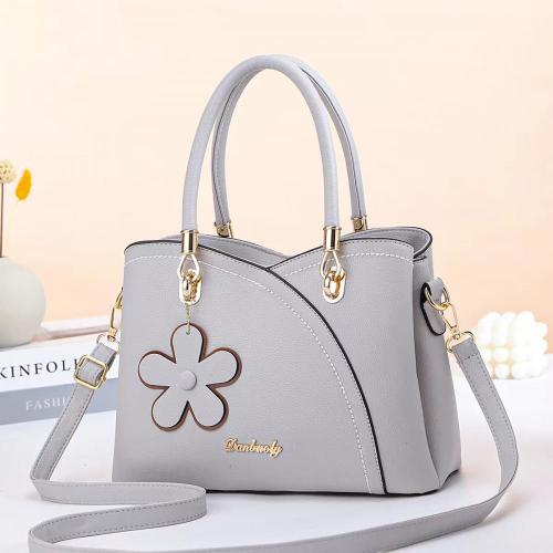 New wholesale luxury leather fashion quilted leather designer women's shoulder bags large capacity handbags 2024