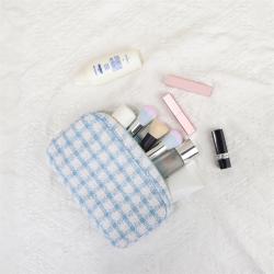 NNew Arrivals Women Fashion Personalized Embroidery Tweed Fabric Makeup Bag Custom Checked Paid Travel Pouch Makeup Organizer
