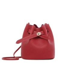 Guangzhou Source 2024 New Simple Bucket broadband Locking Buckle Small Bag Korean Version Leisure Solid Color One Shoulder Bag