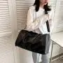 Custom Logo Crocodile PU Leather Waterproof Fitness Bag Outdoor Weekend Sports Travel Chain Tote Duffle Bag
