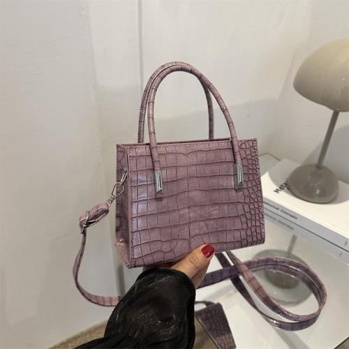 Women's Bag 2024 Summer New Trendy Small Square Bag Simple and Elegant Single Shoulder Crossbody Bag Ladies Handbag
