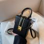 2022 New Korean Versatile One Shoulder Crossbody Fashion Small Square Bag Vintage Bag Women