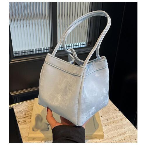 XL265 Imported French Style 2024 New Version Women Crossbody Bag Simple Handbags Ladies Shoulder Bag Bucket bag in Chinese style