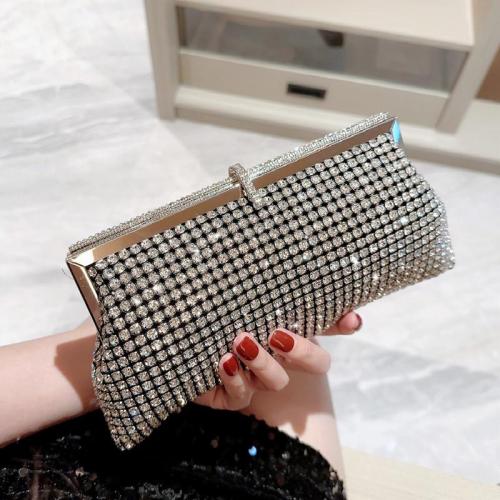 Guangzhou Customized Fashionable Evening Hand  bag Dinner Diamond Sparkling Dress Ladies Clutch Bag Clutch sac tendance 2024