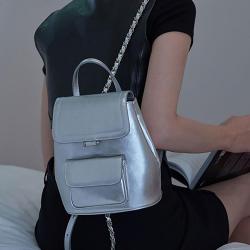 2024 Custom Large Capacity Travel Pu Leather Chain Bag Waterproof Vintage Fashion Bag Backpack For Ladies