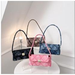 2023 New Design Fashion Shoulder Bag Women's Casual Club Bag Women Fashion Thread Lock Handbags