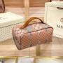 2023 New Summer Fashion Large Capacity Makeup Bag Women's Versatile Western Style Advanced Sense Pillow Bag