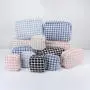 Keymay RTS Fast Shippig Winter Popular Gift Cusotom Logo High Quality Pouch Bag Cosmetic Fabric Makeup Bag Plaid Cosmetic Bag