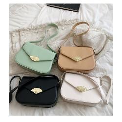 2022 Fashion Lady Designer Saddle Bag Pure Color PU Leather Flap Messenger Elegant Fan Shape Golden Lock Sling Purse for Women