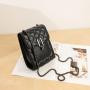 2022 Factory Sales Small Ladies Black White Bag Wholesale New Shoulder Crossbody Mobile Phone Hand Bag