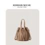 New Design Drawstring Shoulder Bag Plain Creative Trend Fashion Messenger Bag Striped Pleated Bucket Bag