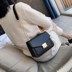 Retro Crossbody Bag Chain Shoulder Bag Small Bag
