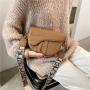 New Designer Women's Bag Wide Shoulder Strap Stone Grain Saddle Cross-body Bag Versatile Fashionable Ins Single Shoulder Bag