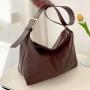 Large capacity one shoulder fashionable leisure commuting tote bag