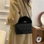 Fashion Simple Women Bags Shoulder Crossbody Plush Ladies Handbags Casual Small Square Women Ladies Bags Quality 2022 Newest