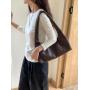 New Wholesale Women's Shoulder Bag Fashion Women's Wood Bead Beach Bag Leisure Bead Knitted Bag