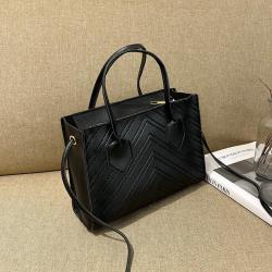 Women's tote bag ladies handbag 2024 new V pattern embossed handbags small shoulder bag casual mobile phone bag