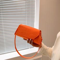 2024 new Korean style simple solid color small square bag casual diagonal cross bag armpit felt shoulder bag bolsas