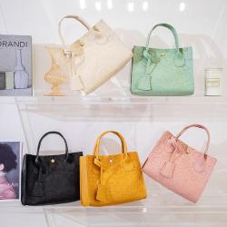 2024 Wholesale Ladies' Small Square Crossbody Bag Quality Pu Leather Women's Shoulder Handbag Zipper Closure Fashion Style