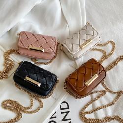 Yiwu Be Lucky Handbag 2023 New Mini Woven Small Square Open Bag  Tote Chain Messenger Bag Women