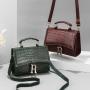 Wholesale women purse 2021 latest ladies handbag Messenger bags ,Young Girls Small handbags Shoulder Women Bag