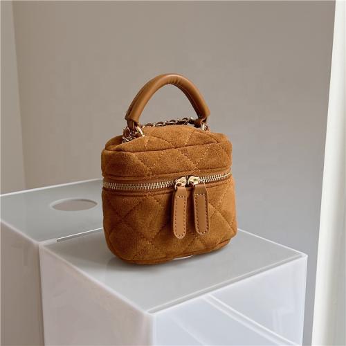 New Design Stylish Girls Side Bags Shoulder Chain Portable Soft Small Crossbody Bag Women Suede Purse Mini Bag