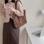Winter personality large capacity popular new women's shoulder bag fashion leisure tote bag simple retro leopard velvet handbag