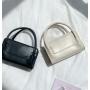 2023 PU Premium Sling Shoulder Messenger Bag Mini Wristlet Hand Clutch Bag Women's Versatile Crossbody Fashion Small Square Bag