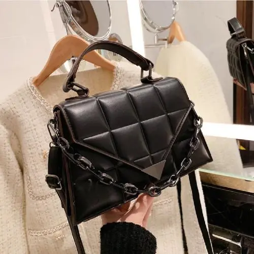 High Quality Sac A Main Femme PU Leather Handbags Flip Purse Metal Chains Crossbody Bag Embroidery Purses Handbag For Ladies
