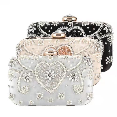 2022 Ladies Designer Bags High Quality Dazzling Shiny Pearl Diamond Clasp Women Crystal Purse Evening Handbags Wedding Clutch