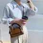 2023 PU Premium Sling Shoulder Messenger Bag Mini Wristlet Hand Clutch Bag Women's Versatile Crossbody Fashion Small Square Bag